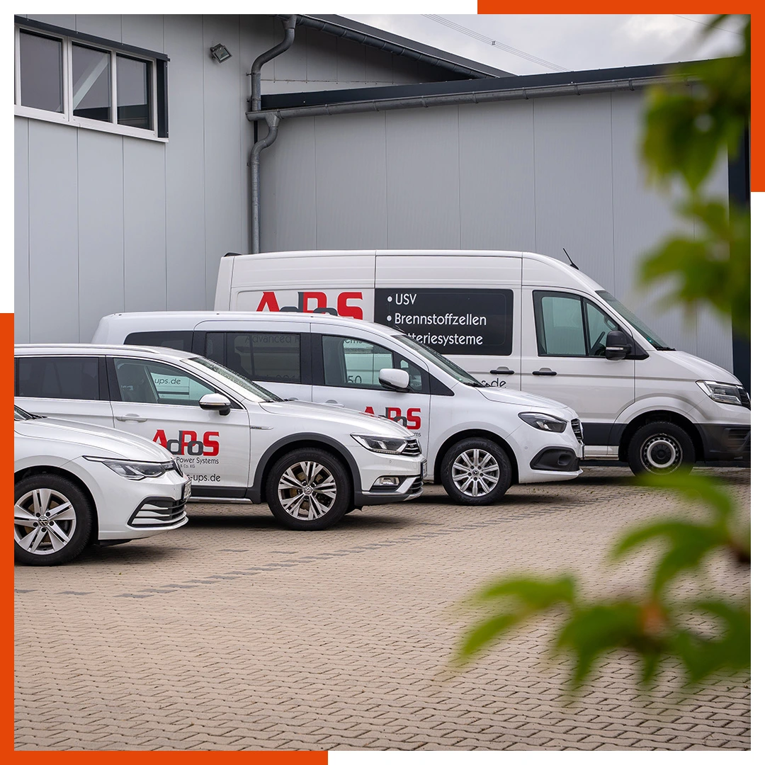 AdPoS-Fahrzeuge und Service-Team für USV-Beratung und Wartung